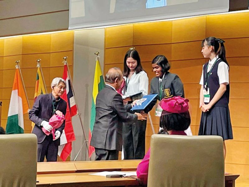 Kashmira Jayaweera won 'Most Peaceful Prize'