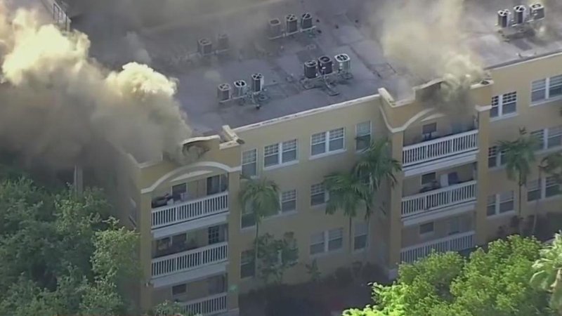  Massive fire at Miami apartment building