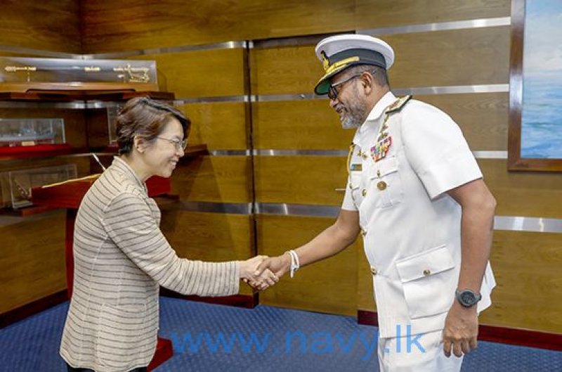 Ambassador of Republic of Korea meets Commander of the Navy