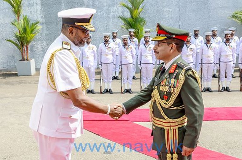 Chief of Defence Force of Maldives NDF meets Navy Commander