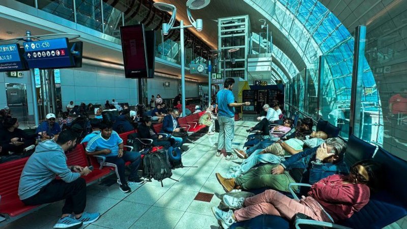 Dubai airport re-opens after UAE suffers heavy rain