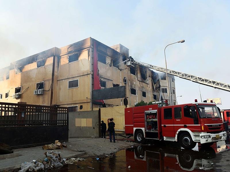 8 killed 35 injured in factory fire in Egypt 