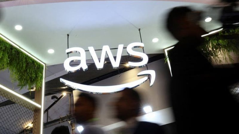 Amazon Web Services outage takes down major websites