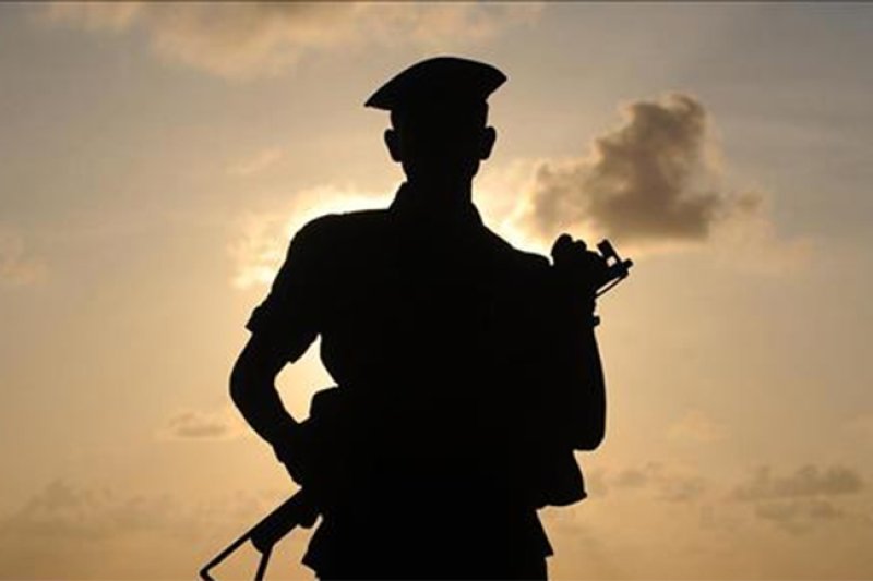 Soldier dies in suspected suicide at Trincomalee Army camp