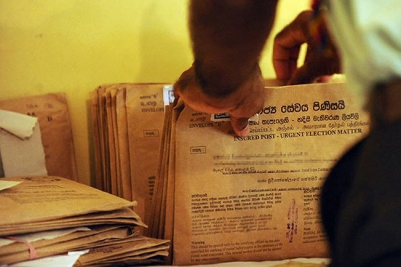 Postal Workers' Leave Canceled for Election Preparations 