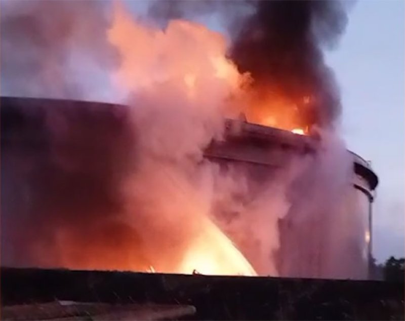 Fire at Sapugaskanda Oil Refinery brought under control