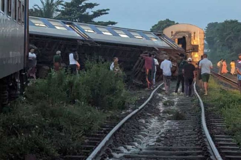 Railway sabotage suspected in Kelaniya train derailment