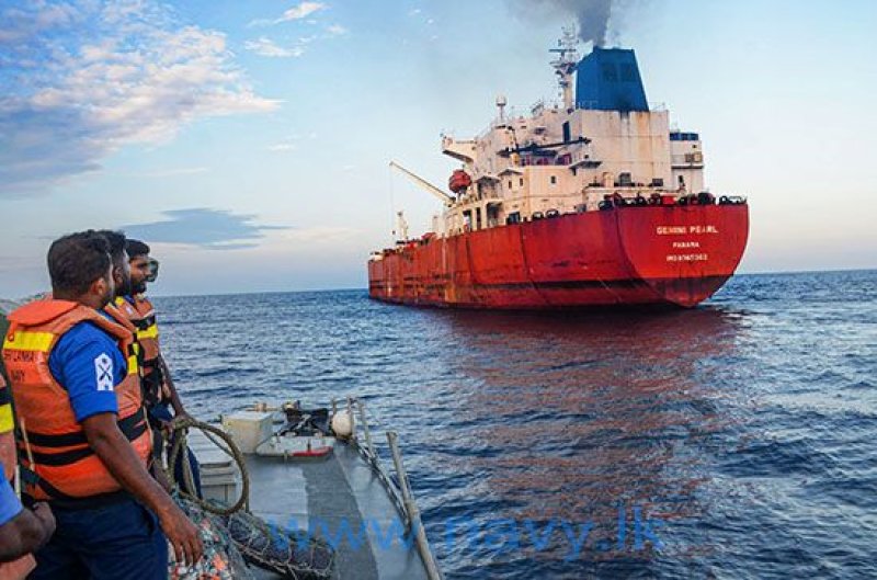 Navy renders assistance to bring ashore an injured fisherman