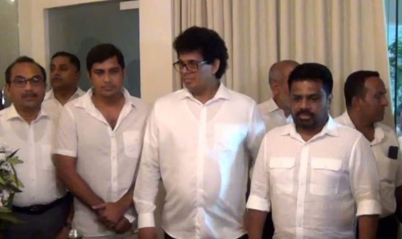 Prez  pays final respects to Legendary singer Nanda Malini