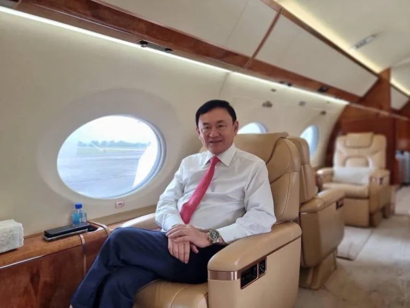 Thaksin  arrives back in Thailand after years-long exile