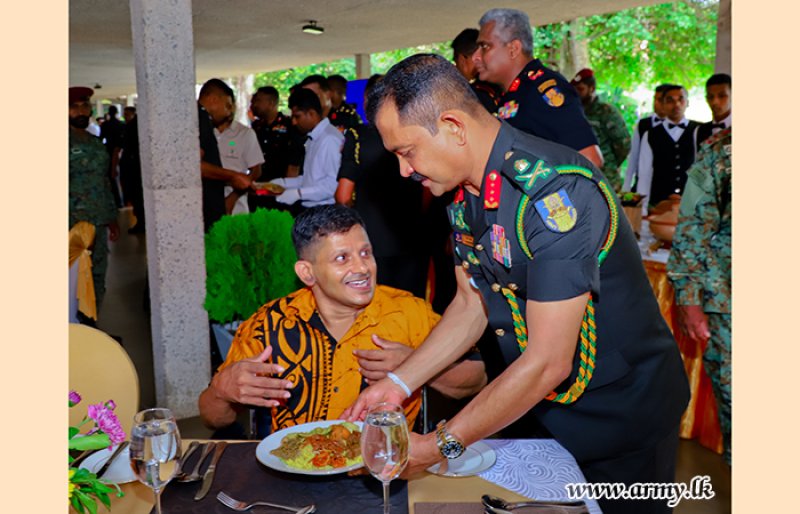 War Heroes at 'Abhimansala-1' Share Lunch with Army Chief