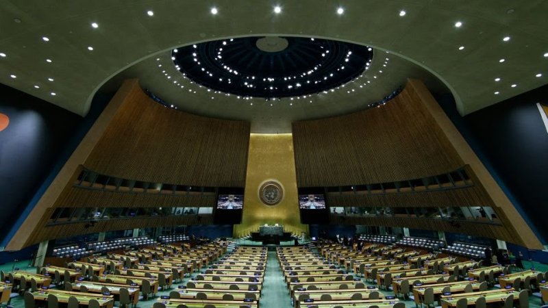  Israel should  end occupation of Palestinian territories 
