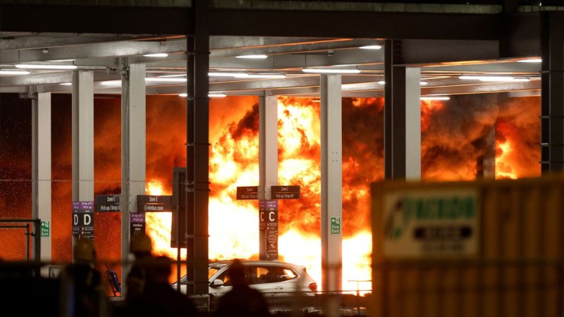 Luton airport closed and flights suspended after huge fire