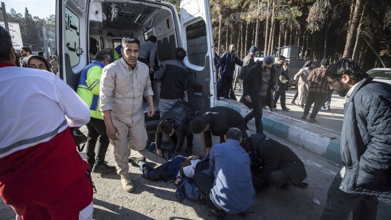 More than 100 killed in blasts at  Iranian general's tomb