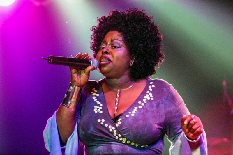 R&amp;B singer Angie Stone dies in car crash at 63