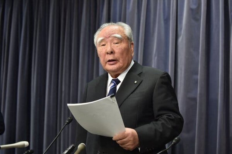Suzuki Motor ex-CEO Osamu Suzuki dies at 94