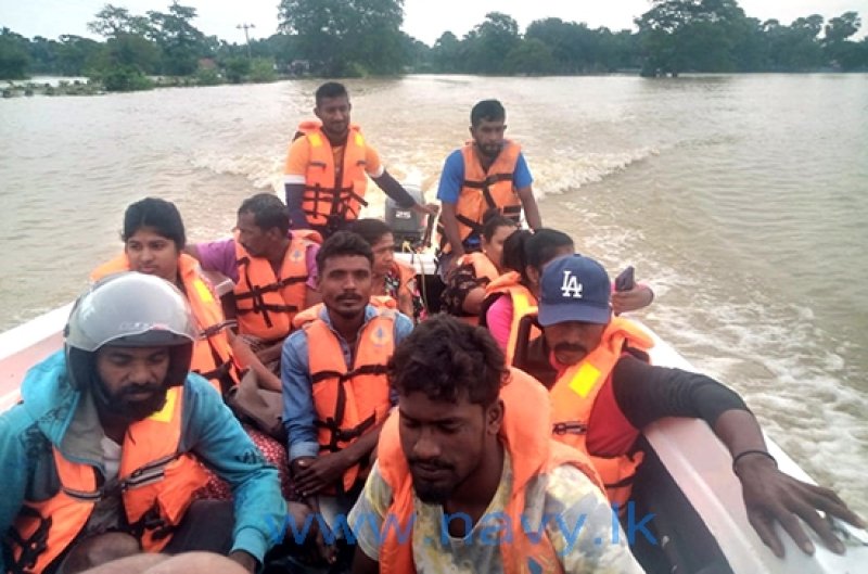 Navy stands strong: bringing relief to flood-affected people