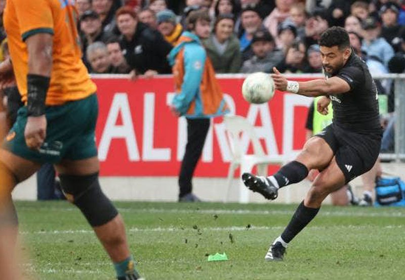 All Blacks beat Australia in final-minute thriller