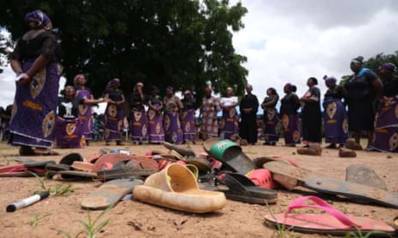 More than 280 Nigerian pupils abducted