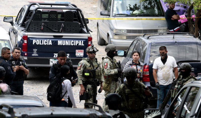 Mexican soldiers open fire on migrants, killing six
