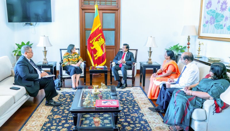 Indonesian Ambassador meets with the Secretary to the PM