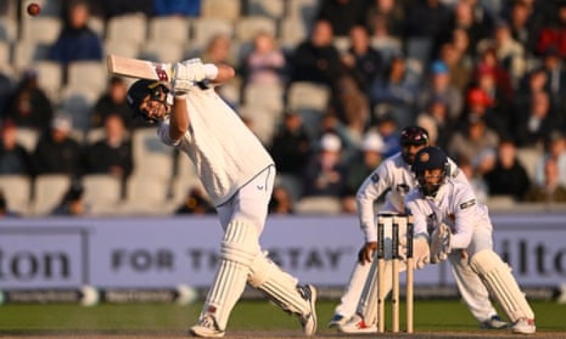 England beat Sri Lanka by 5 wickets