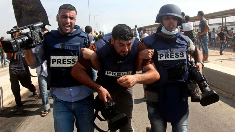 Communications are down in Gaza as US diplomat visits M/E