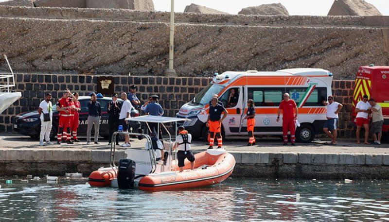  1dead, Britons missing after yacht sinks off Italian coast