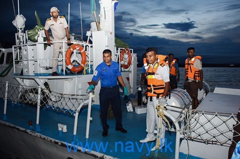 SL Navy rescued 3 fishermen off the east coast of Sri Lanka