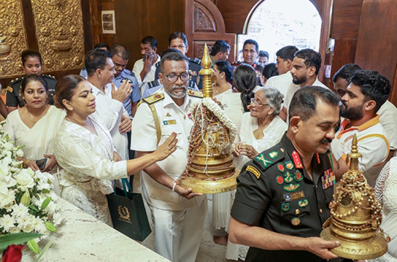 Spiritual event  at historic Deegavapiya Stupa