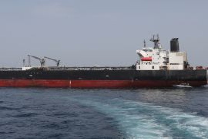 Oil tanker on fire after Houthi missile attack