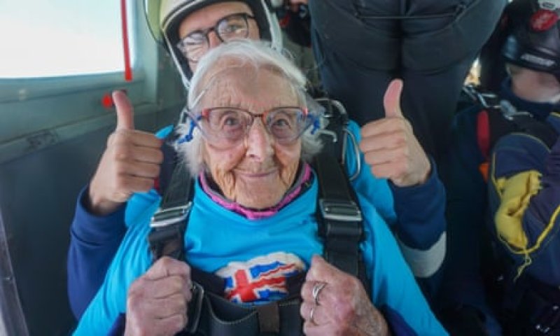 Woman, 102, becomes Britain's oldest skydiver