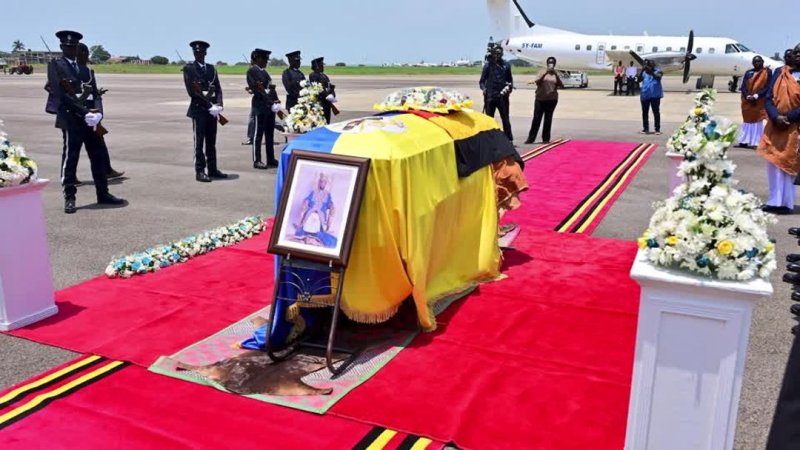 Burial of King Oyo takes place in Uganda