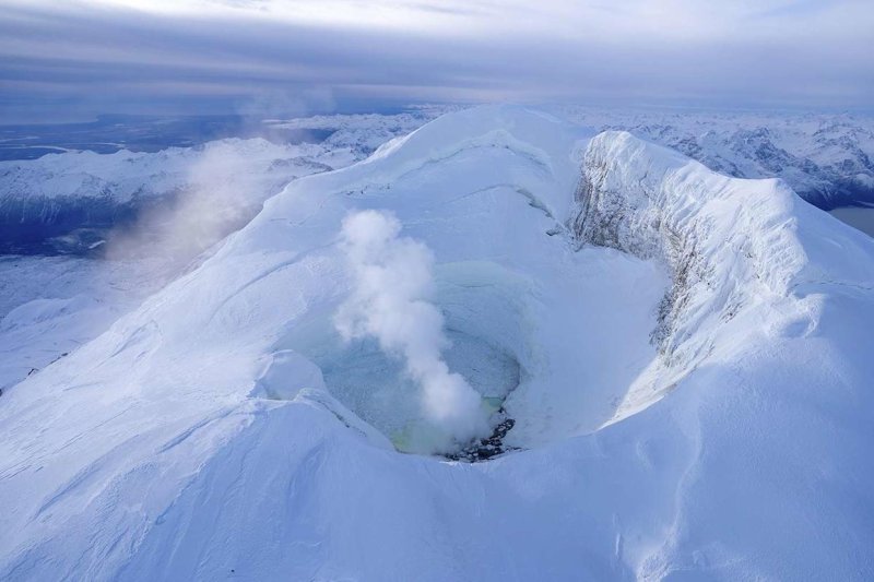 Scientists warn massive US volcano could erupt within week