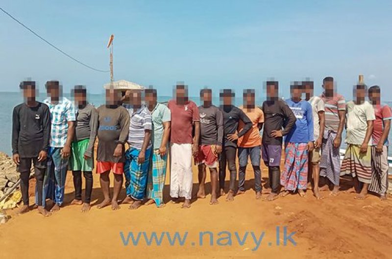 Navy arrests 16  for illegal harvesting of sea cucumber