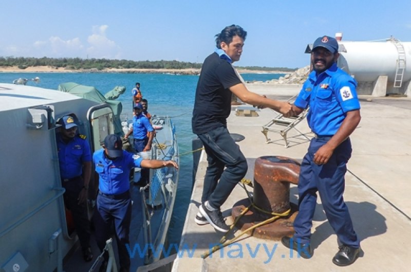 Navy transfers injured foreigner  for medical attention