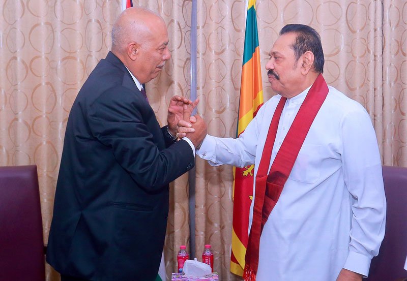 Mahinda Rajapaksa stands in solidarity with Palestine