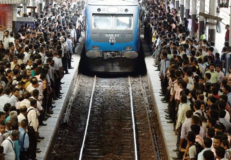 Signal failure causes delays on all railway lines