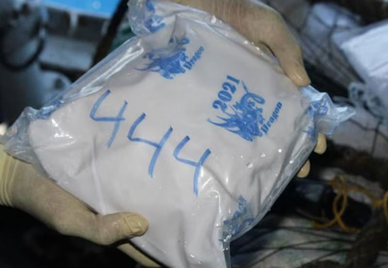 Boat owner flees after Sri Lanka Navy seizes 150kg of heroin