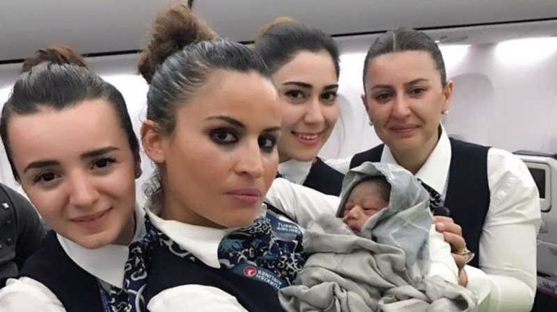 Woman gives birth on flight from Jordan to London