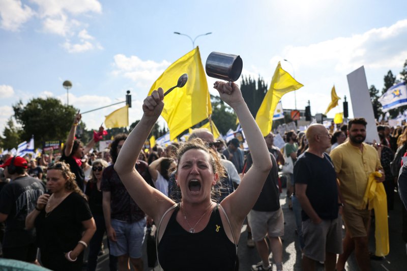 Massive protests hit Israel after 6 hostages killed in Gaza