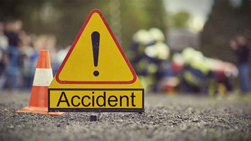 Three Killed, 10 injured in Mundalama accident