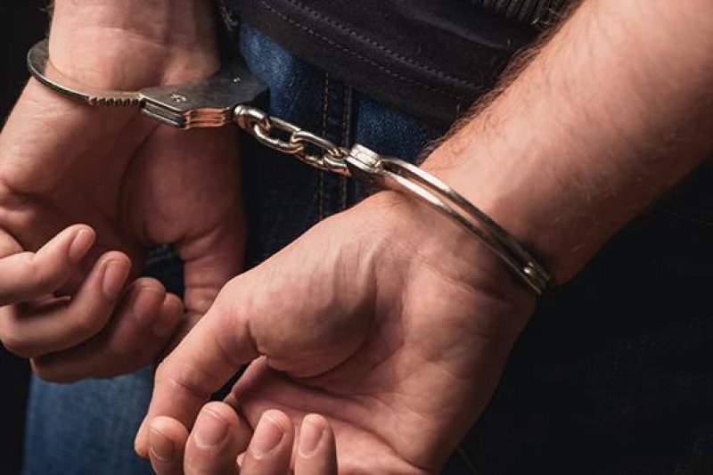 Pair caught with counterfeit passports en route to Sri Lanka