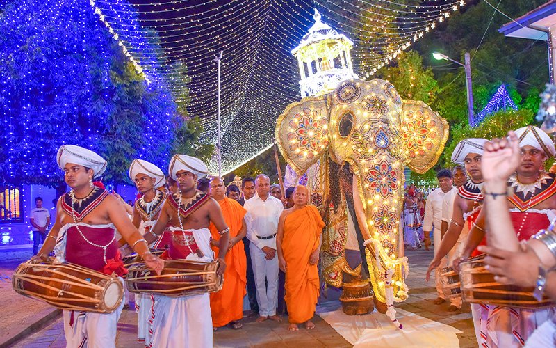 75th Bellanwila Esala Randoli Perahera Parades Tonight