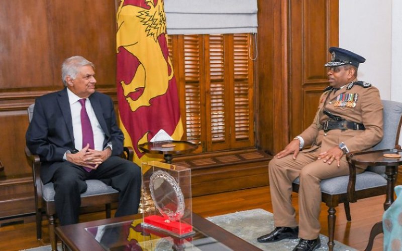 President Wickremesinghe meets the new IGP
