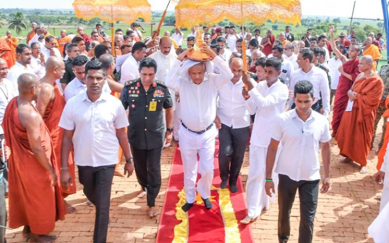 President deposited the Sacred Relics at Dighavapi Chaitya