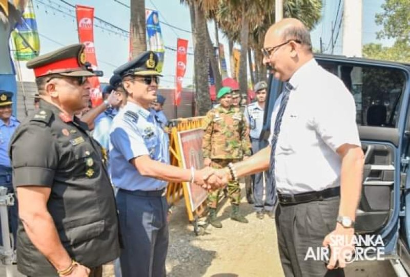 Secretary .to the Ministry of defence attends Air Tattoo