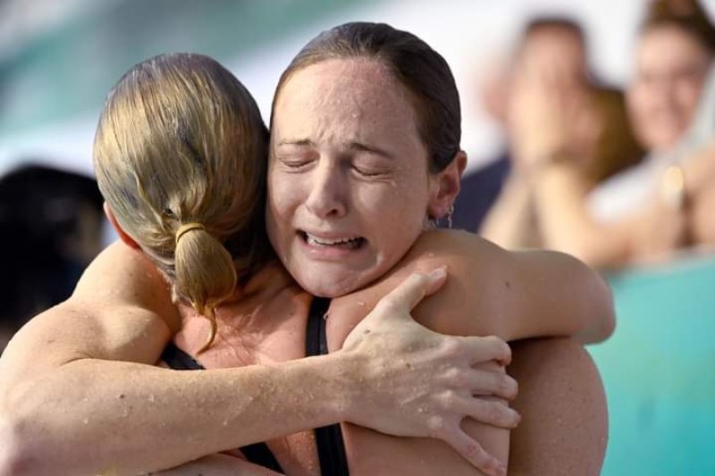 Australian 'swimming queen' Campbell retires