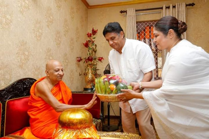  Opposition leader Sajith Premadasa visits Dalada Maligawa