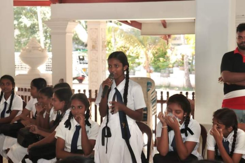 Empower young girls to confidently navigate digital world